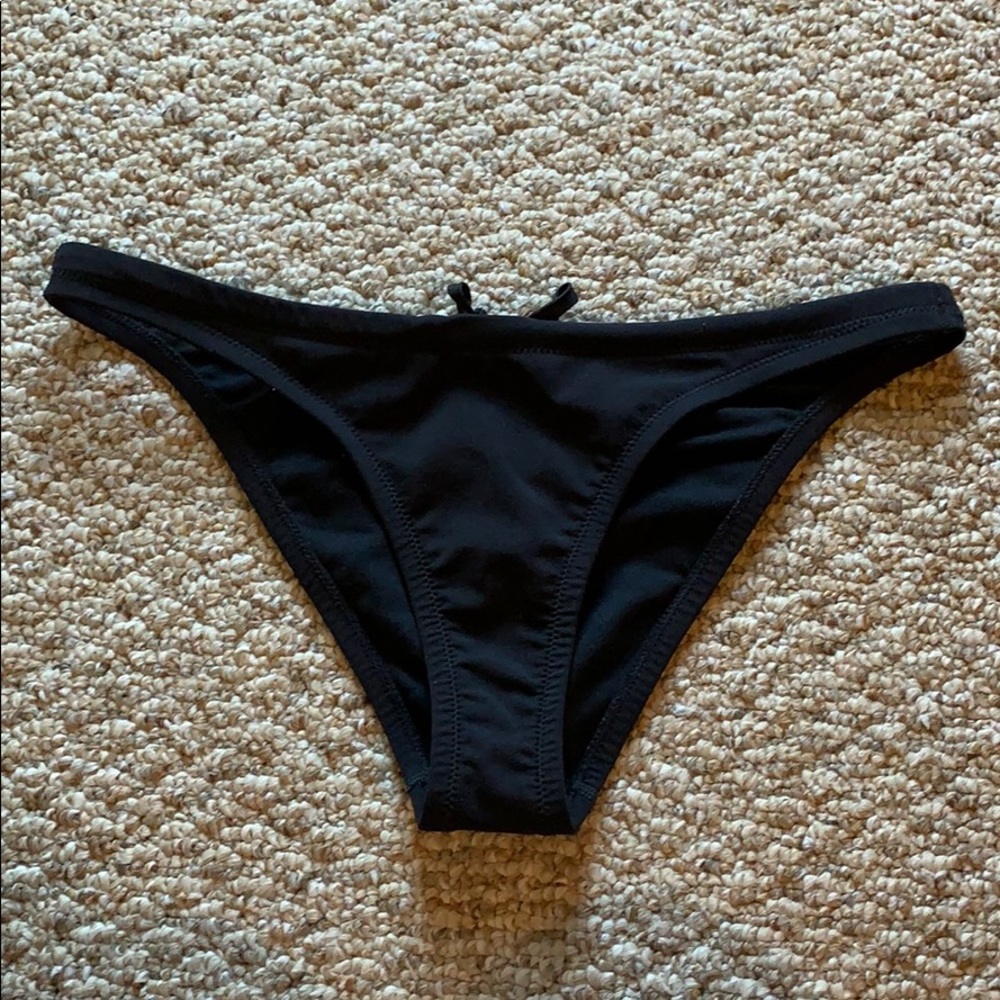 Size medium Speedo bottoms 💫